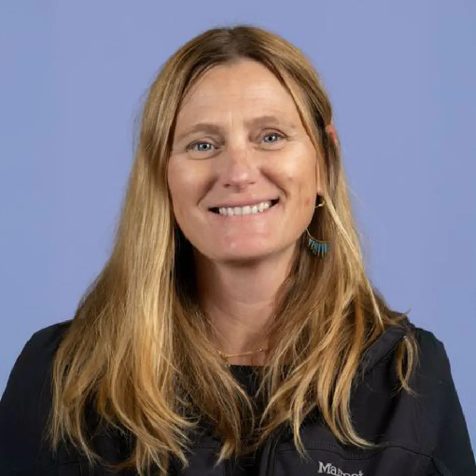 Portrait of Heidi Prior