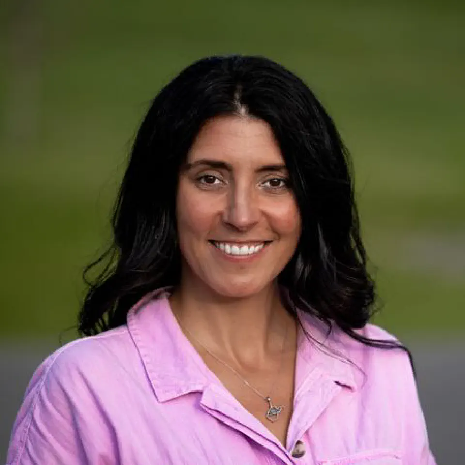 Portrait of Callie Isenberg